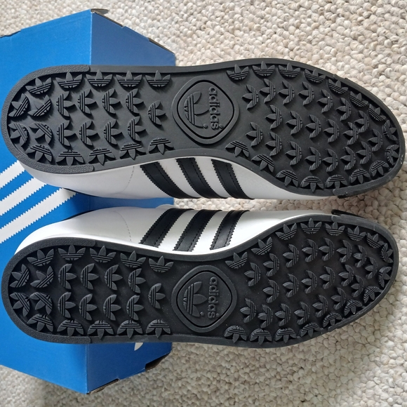 Mens Adidas Samoa - Picture 6 of 7